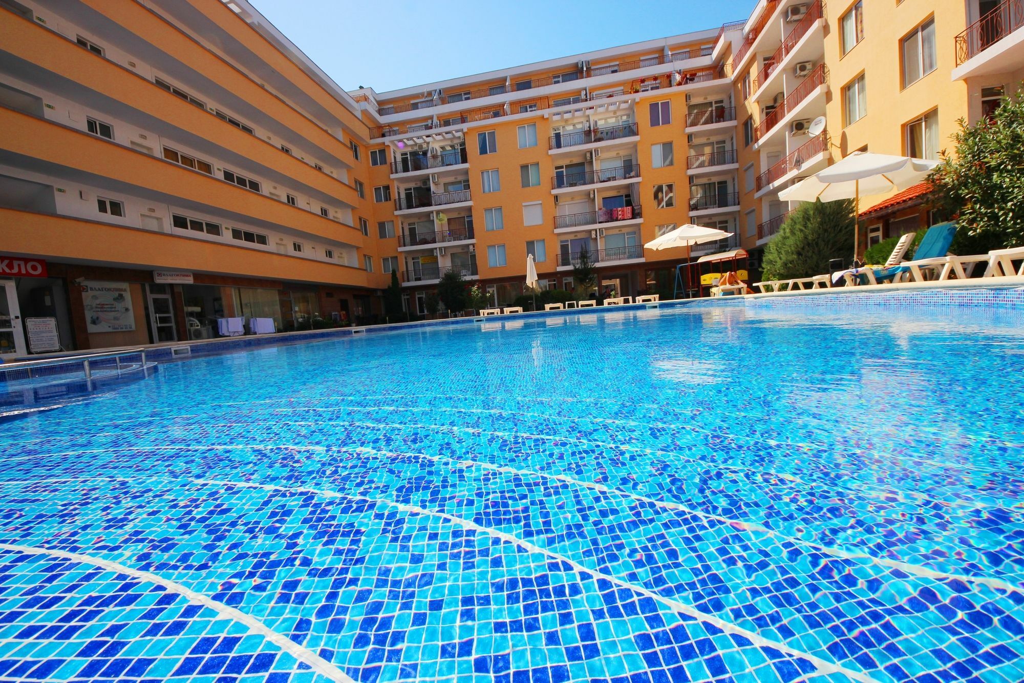 Sunny Day 1 - Menada Apartments Сонячний Берег Екстер'єр фото
